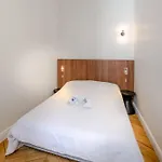 De Standing 5 - Tour Eiffel/invalides Apartment